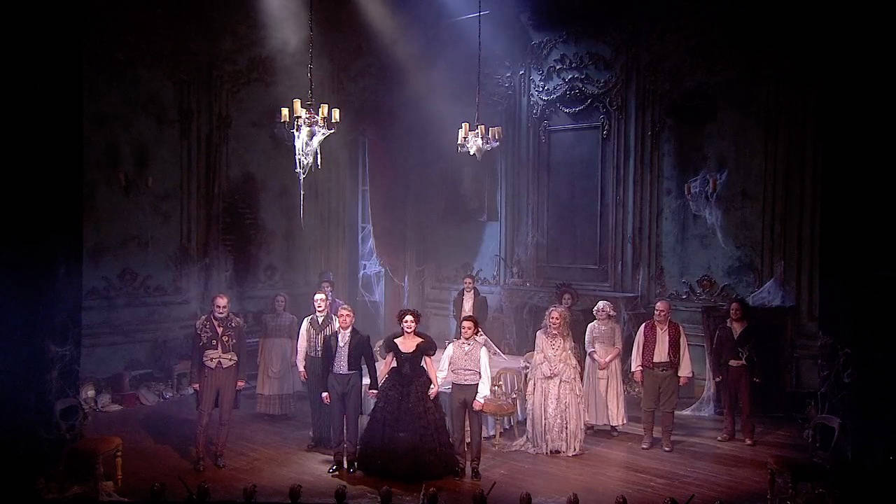  GREAT EXPECTATIONS - Full Company Curtain Call